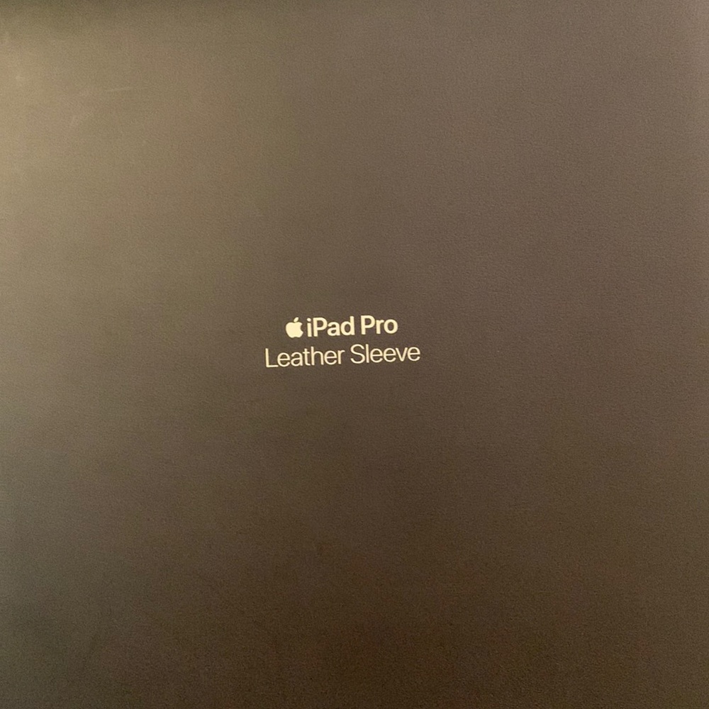 Apple certified 10.5 inch iPad cover 100% leather BNIB
